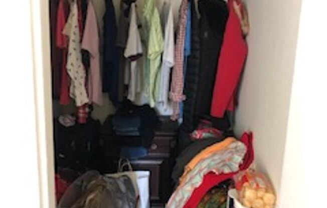 1 bed, 1 bath, 352 sqft, $1,090, Unit 302