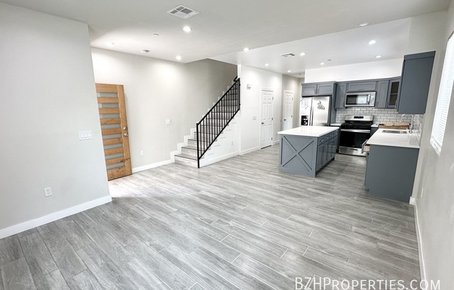 1123 BROWNING BLVD