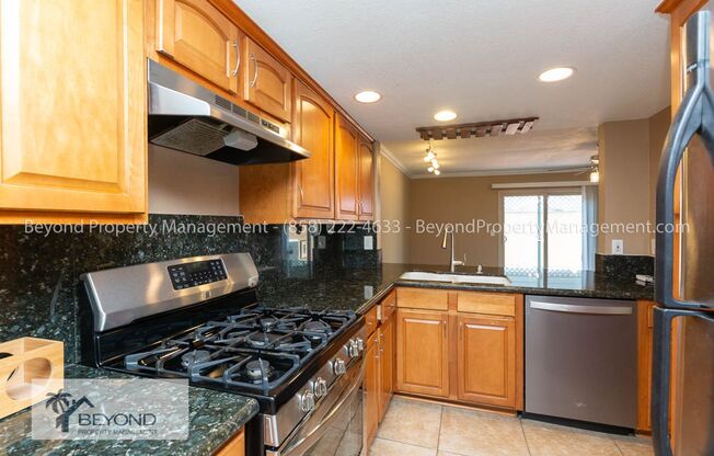 ***PET FRIENDLY*** 2 BED WITH DUAL PRIMARY SUITES ***RANCHO PENASQUITOS***POWAY SCHOOL DISTRICT***