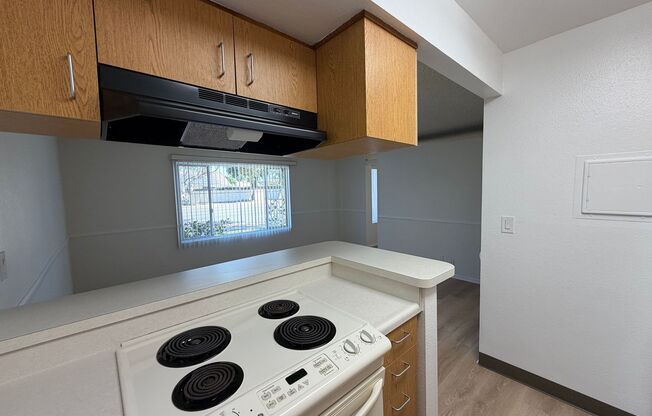 1 bed, 1 bath, 562 sqft, $2,045, Unit 136