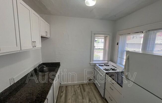 4443 PERSHING AVE