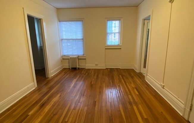 Studio, 1 bath, 275 sqft, $1,200, Unit 209