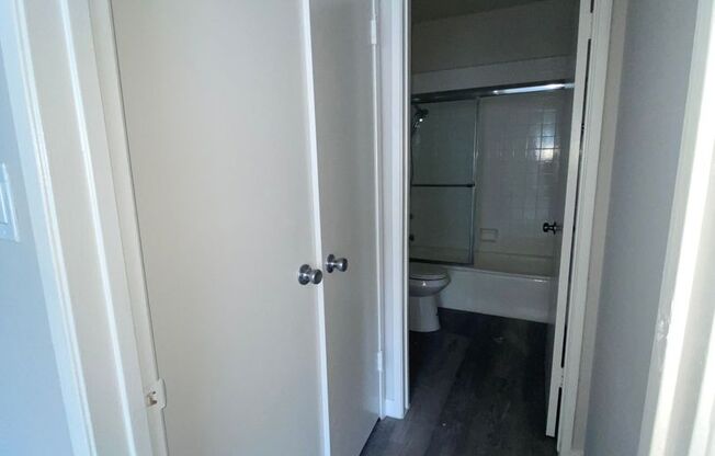 Studio, 1 bath, 550 sqft, $1,750, Unit 304