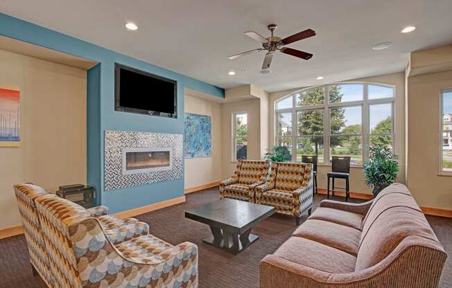 Van Buren Place Resident Lounge Apartments in Sun Prairie, WI