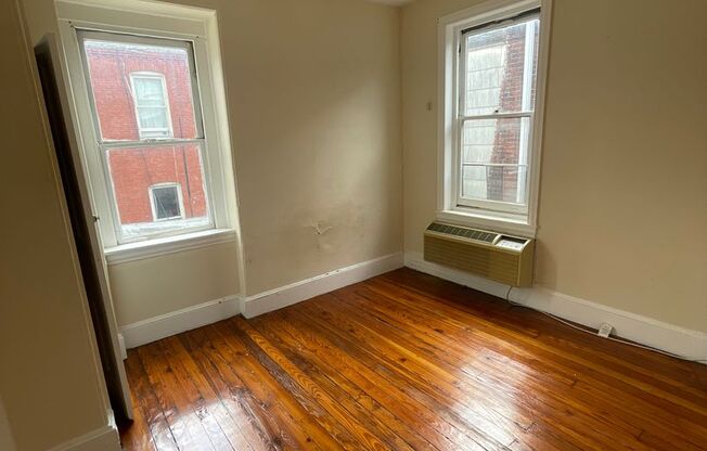 2304-08 Locust Street