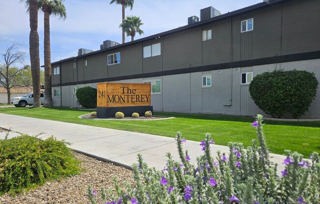 2 beds, 1.5 baths, 900 sqft, $1,250, Unit 32