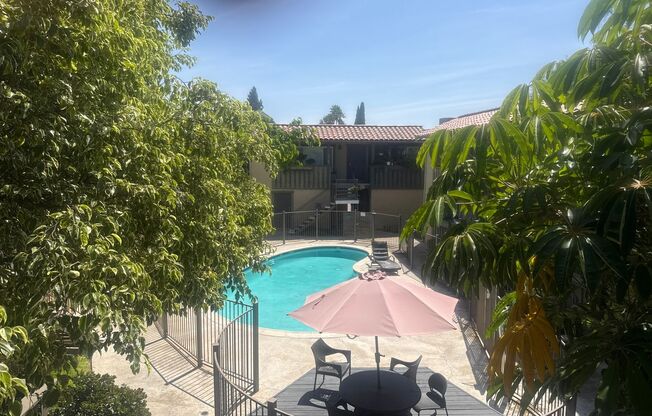 La Paloma - 8171 Vincetta Drive La Mesa, CA 91942