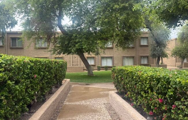2 beds, 1 bath, 800 sqft, $1,100, Unit CASA-251