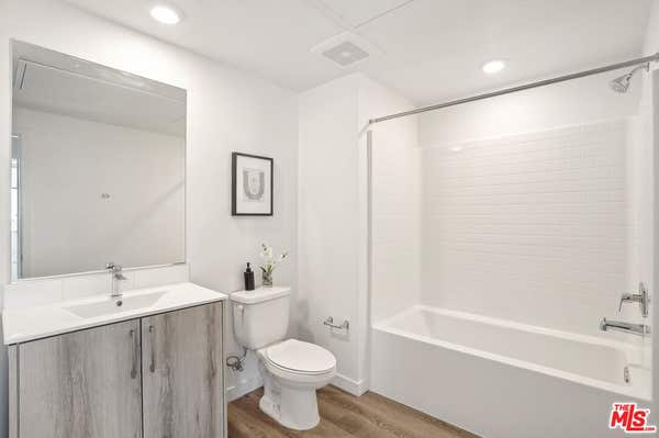 1 bed, 1 bath, $1,830, Unit 208