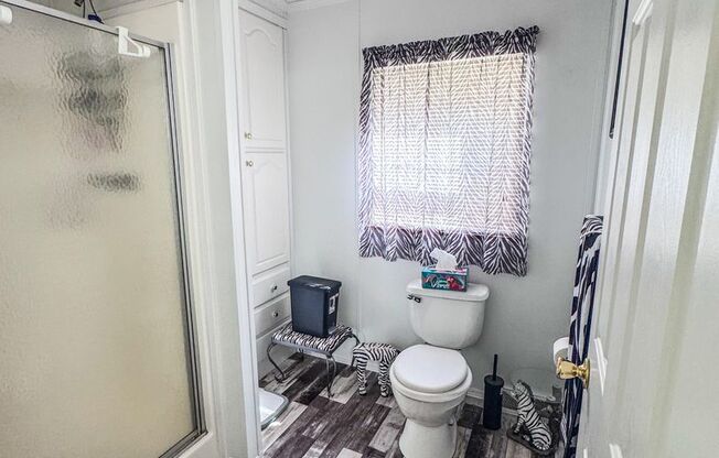 Quaint 2 Bed 2 Bath Home