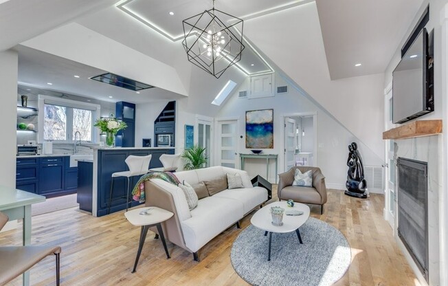 7 BREWER ST