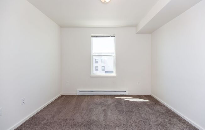 2 beds, 1 bath, 838 sqft, $1,645, Unit 116-104