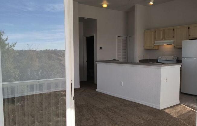 Corner Condo with Balcony in Legacy Dunes, Kissimmee