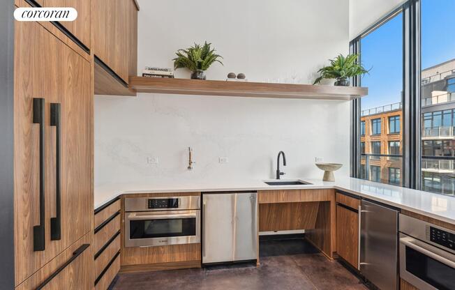 3 beds, 2 baths, $10,075, Unit 1601