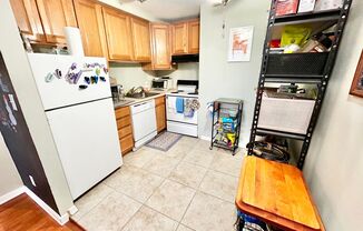 2 beds, 1 bath, 768 sqft, $2,350, Unit 321