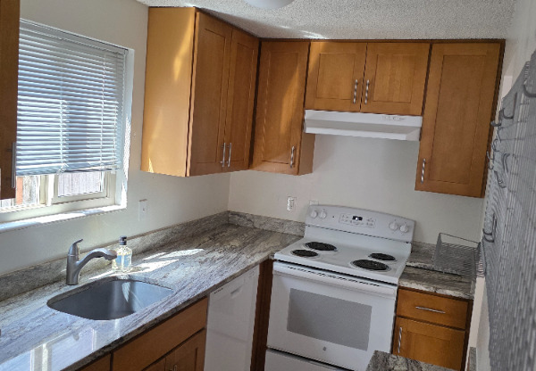 3610 14 AVE W