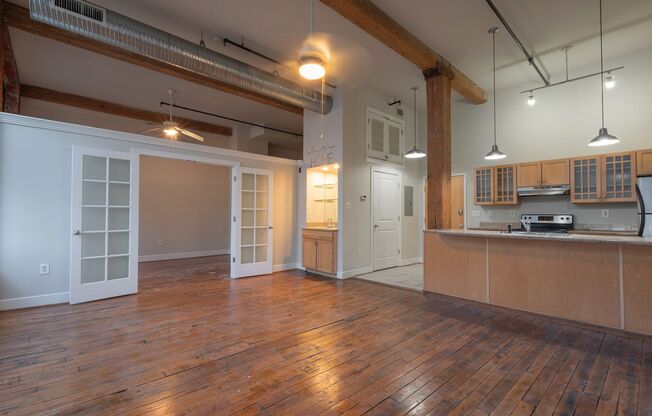 1 bed, 1 bath, 708 sqft, $1,050, Unit 210