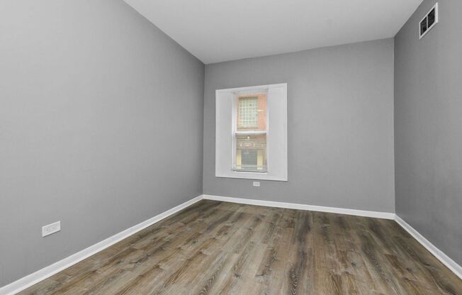 2 beds, 1 bath, 1,000 sqft, $1,695, Unit 4240 - 1W