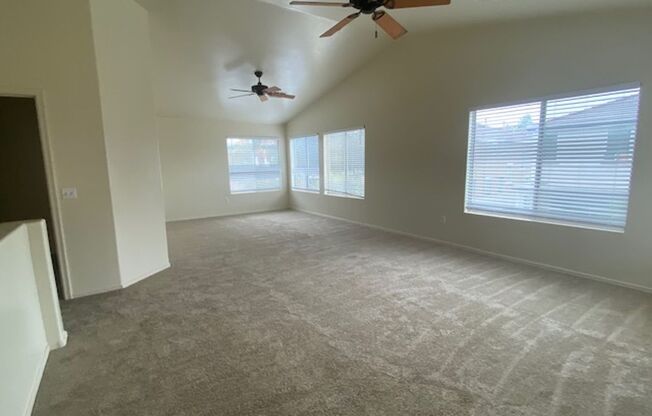 3 beds, 2.5 baths, $2,345