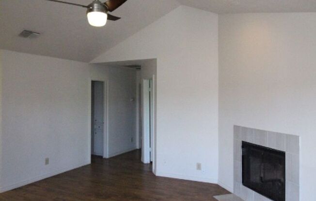Condo within walking distance to Texas State University