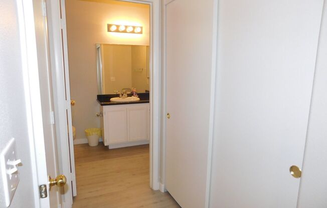 2 beds, 2 baths, $1,850, Unit Bldg 5