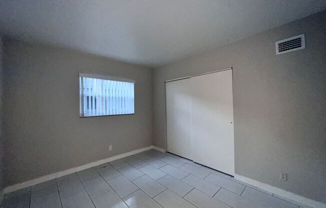 2 beds, 1 bath, 800 sqft, $1,850, Unit 2