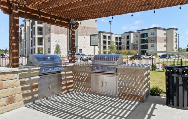 Northside at the Woodlands Outdoor Grilling Area