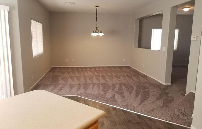 4 Bedroom Single Family!!