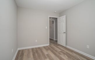 3 beds, 1 bath, $1,050