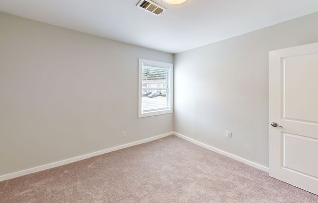 3 beds, 2.5 baths, 1,600 sqft, $1,550, Unit F6