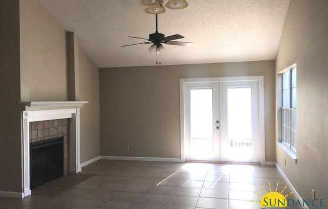 3 beds, 2 baths, $1,600