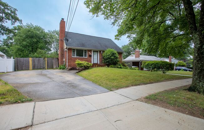 Beautiful 4 BR/3 BR Single-Family Home in Carrollton!