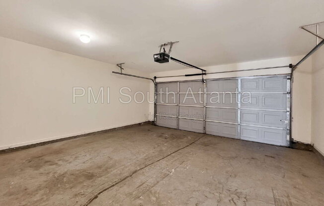 4 beds, 2.5 baths, 2,100 sqft, $1,950