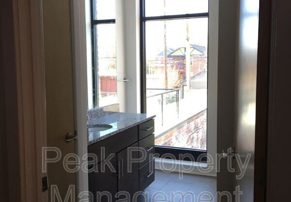 1311 HULL ST