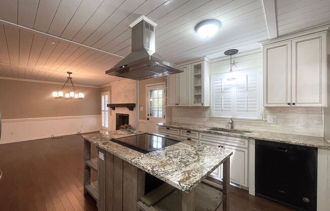Beautiful Ranch Style Home in Cary!