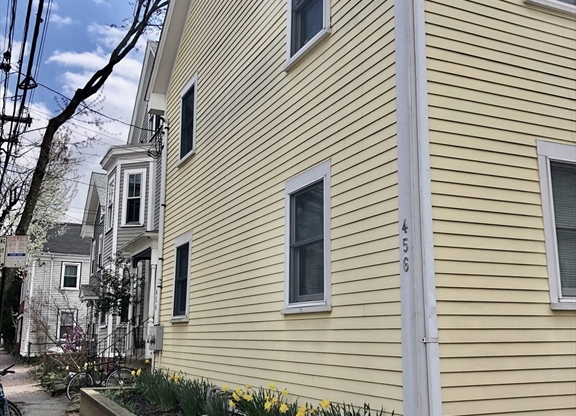 454 FRANKLIN ST