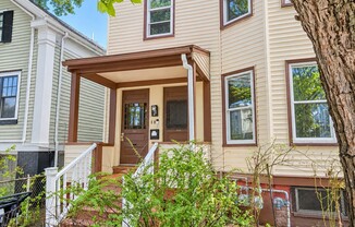 302 COLUMBIA ST