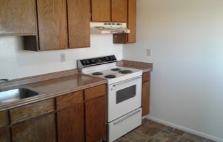 2 beds, 1 bath, $995, Unit 1