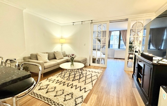 1 bed, 1 bath, 595 sqft, $6,500, Unit 2H