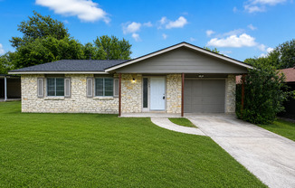 Charming 3 bedroom, 1 bath single-story home in Northeast San Antonio!