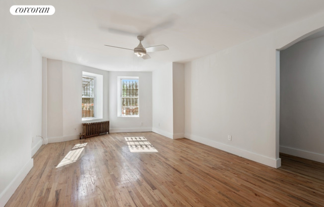 438 LEWIS AVE