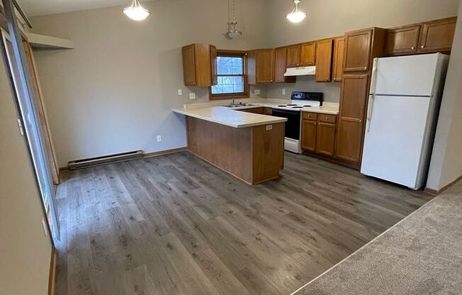 500 W. Newhall Ave. 4 unit
