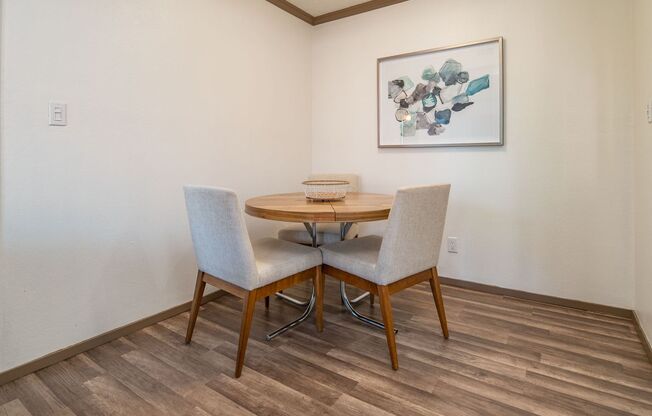 Fully Furnished 2 Bedroom, 2 Bathroom Condo at the Zia Vista Condos!