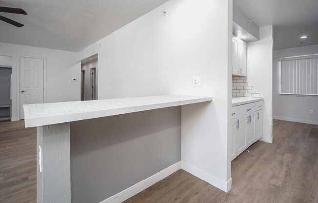 2 beds, 2 baths, 1,296 sqft, $1,150