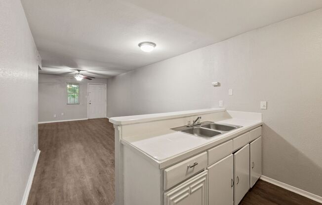 2 beds, 2 baths, 982 sqft, $799, Unit 151