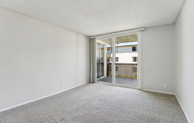 1 bed, 1 bath, 700 sqft, $2,148, Unit 4240.204