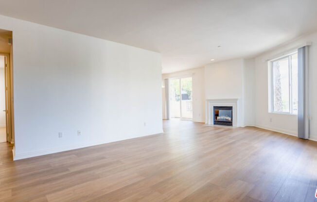 4100 Wilshire Blvd Apt 207