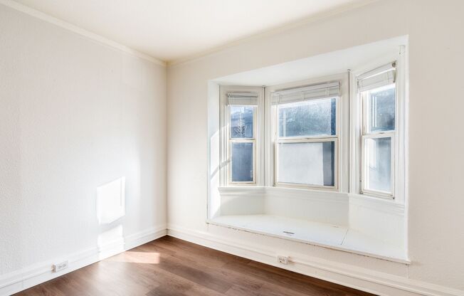1 bed, 1 bath, 598 sqft, $1,595, Unit 7