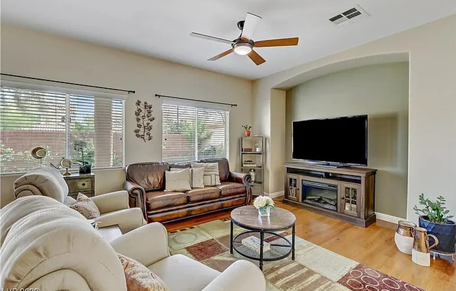 Stylish Northwest Las Vegas Townhome with Private Yard & Community Pool