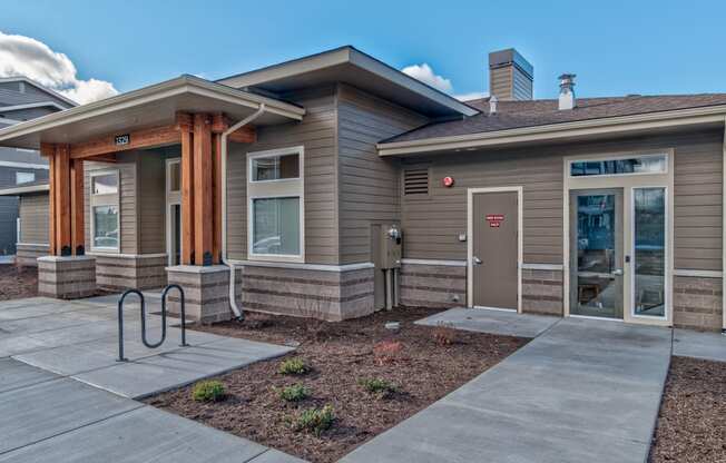 RedPoint_Redmond_OR_Exterior_Clubhouse